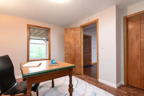 156 Sherwood Circle Brattleboro VT 05301