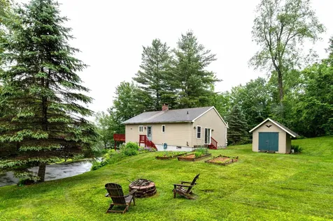 156 Sherwood Circle Brattleboro VT 05301