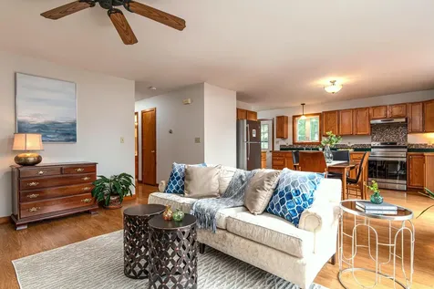 156 Sherwood Circle Brattleboro VT 05301