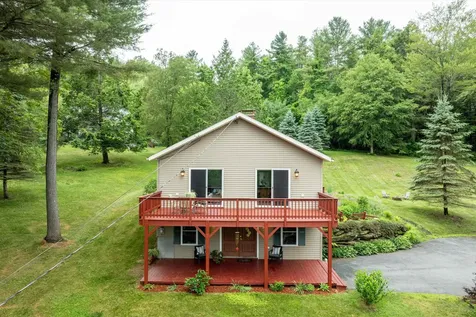 156 Sherwood Circle Brattleboro VT 05301