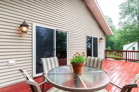 156 Sherwood Circle Brattleboro VT 05301