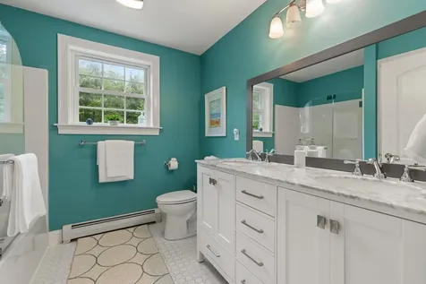 23 Rockrimmon Road North Hampton NH 03862