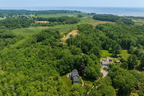 23 Rockrimmon Road North Hampton NH 03862