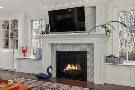 23 Rockrimmon Road North Hampton NH 03862
