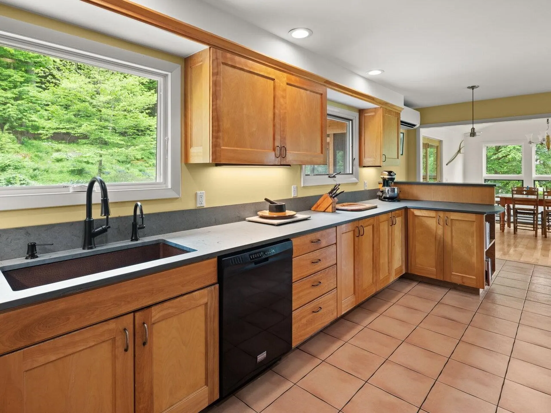 16 Sutton Place Charlotte VT 05445
