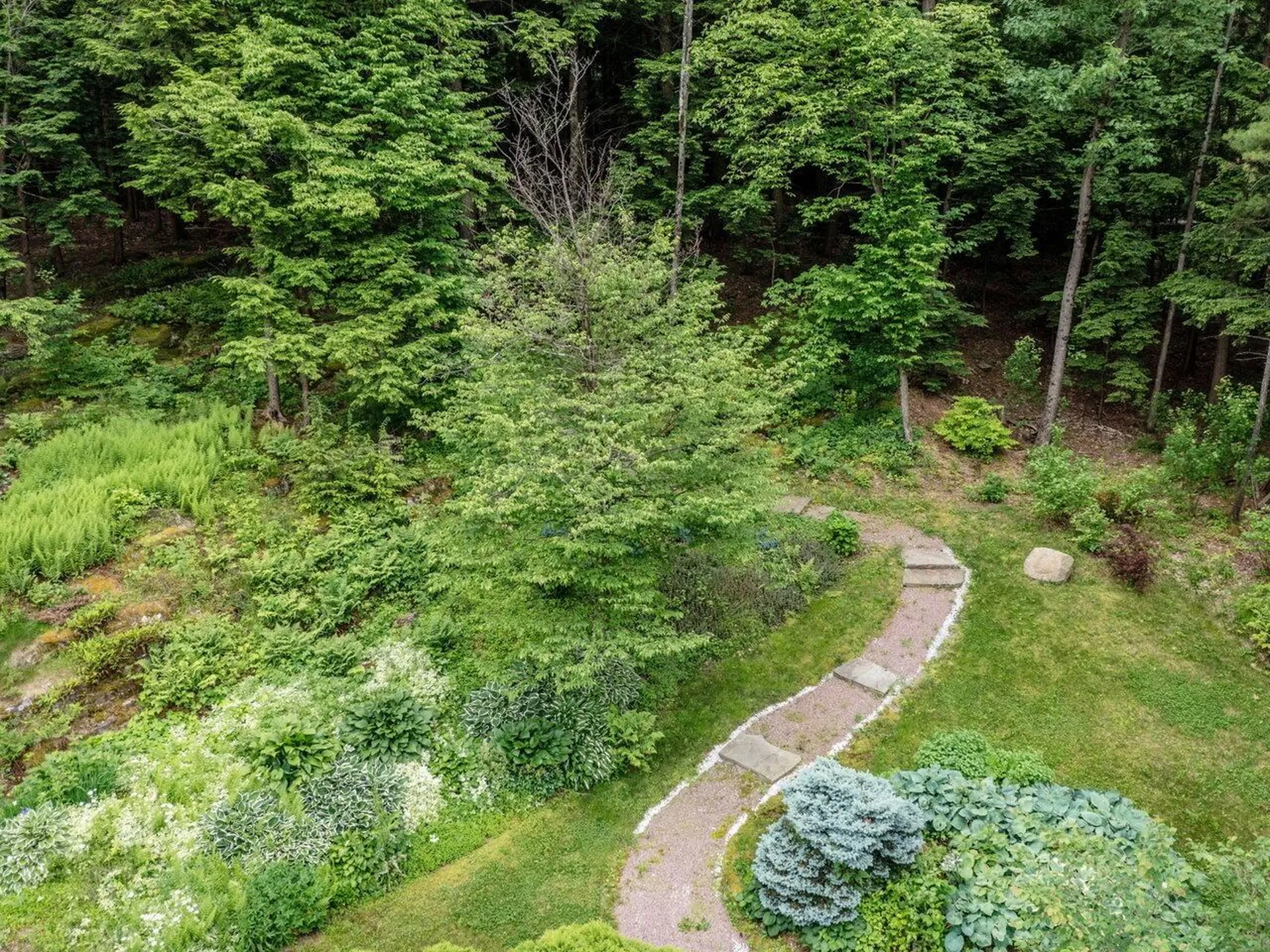 16 Sutton Place Charlotte VT 05445