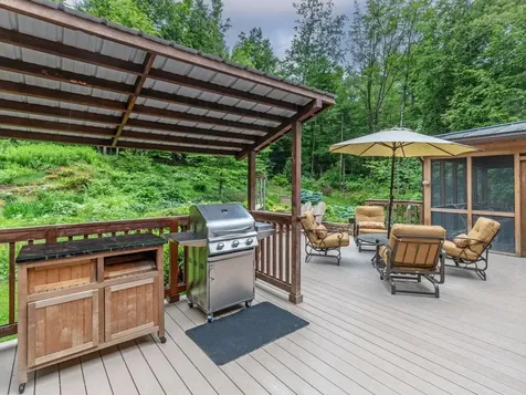 16 Sutton Place Charlotte VT 05445