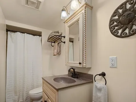 16 Sutton Place Charlotte VT 05445