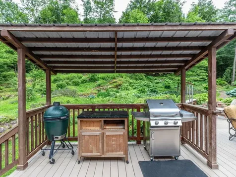 16 Sutton Place Charlotte VT 05445