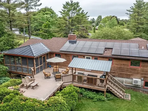 16 Sutton Place Charlotte VT 05445