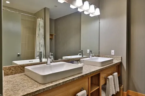 228 East Mountain Road Killington VT 05751