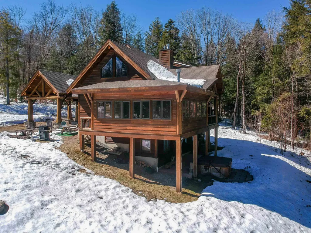 11 Corriveau Way Wilmington VT 05360