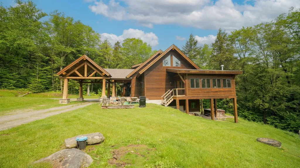 11 Corriveau Way Wilmington VT 05360