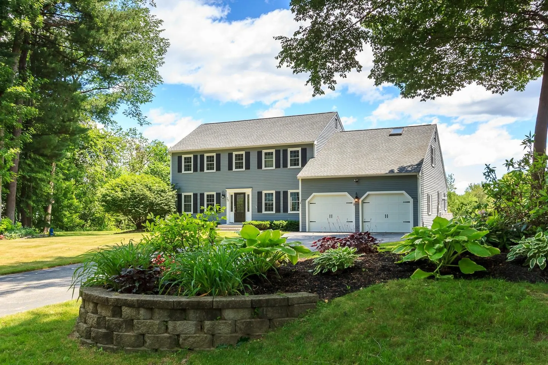 38 Naticook Avenue Litchfield NH 03052