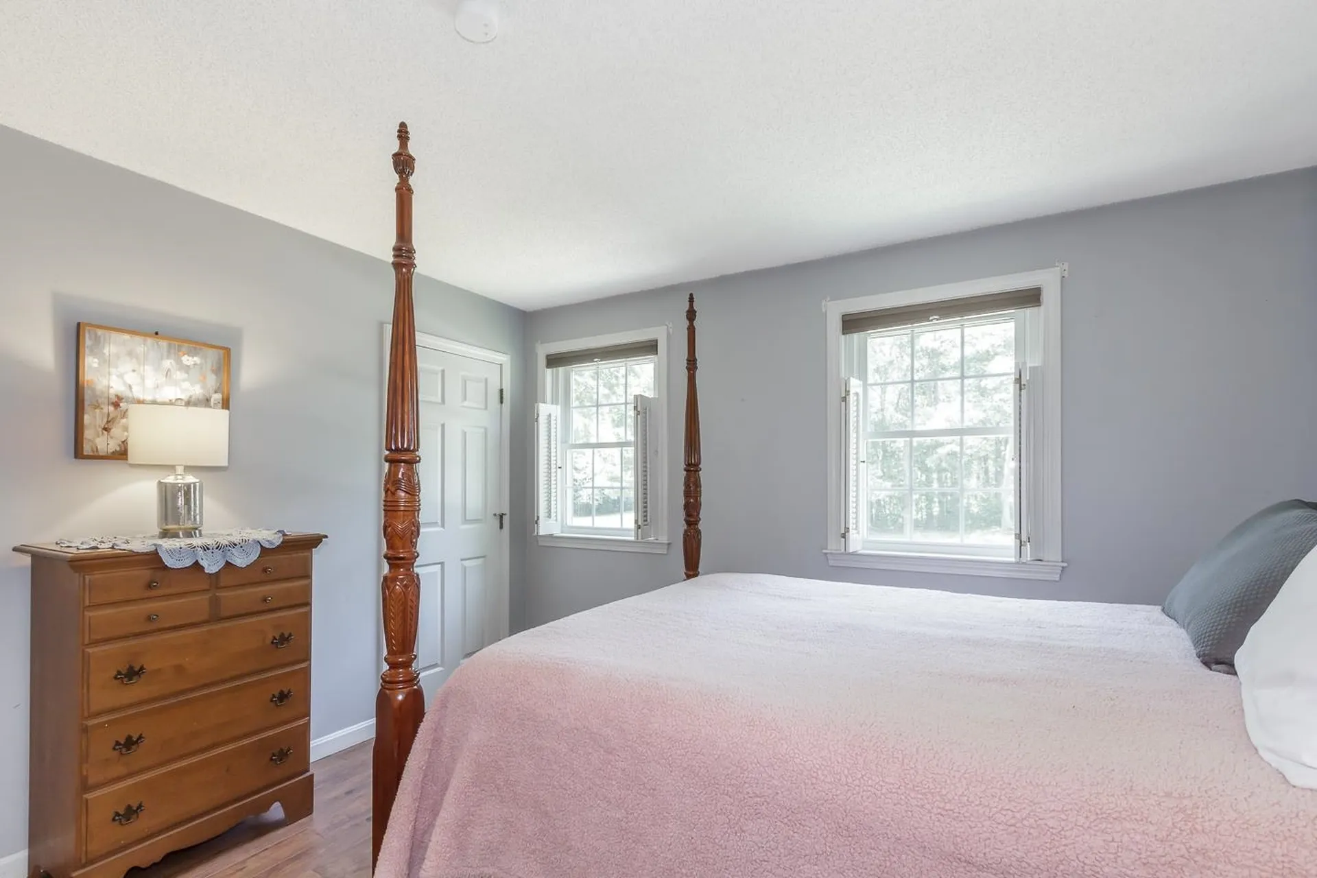 38 Naticook Avenue Litchfield NH 03052