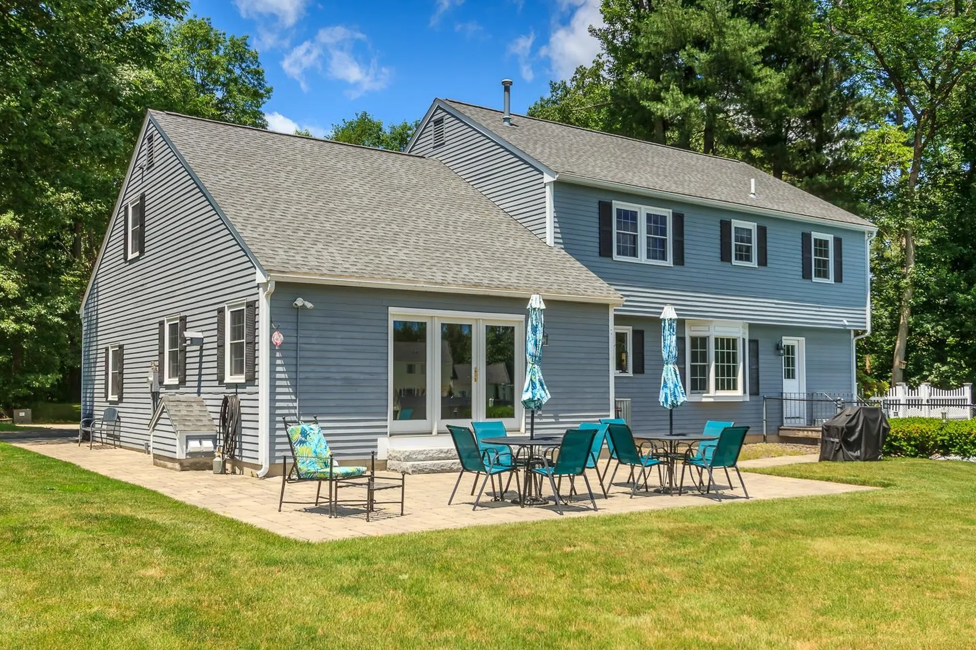 38 Naticook Avenue Litchfield NH 03052