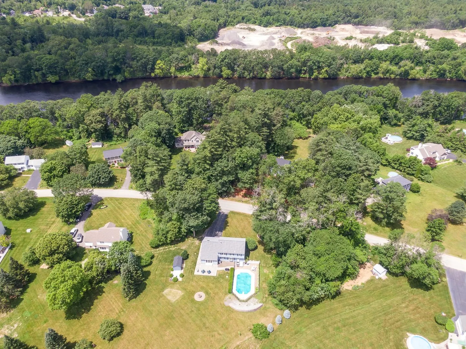 38 Naticook Avenue Litchfield NH 03052