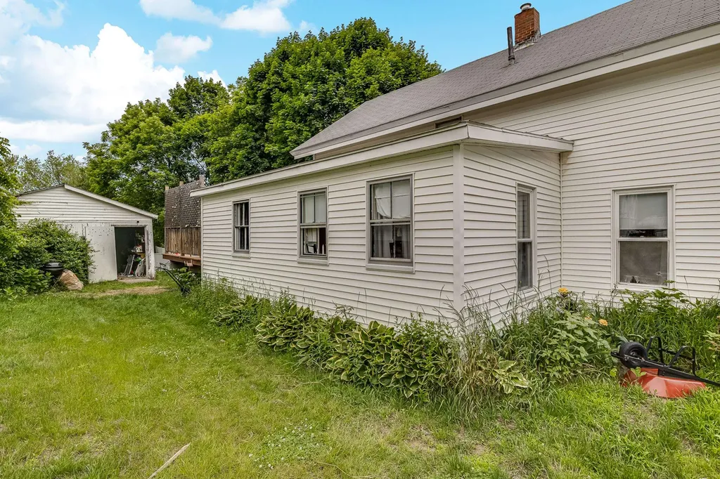 8 Myrtle Street Somersworth NH 03878