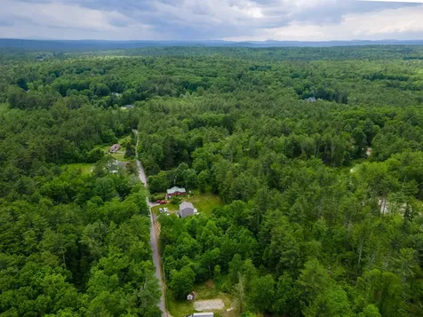 23 Wood Lane Hollis NH 03049