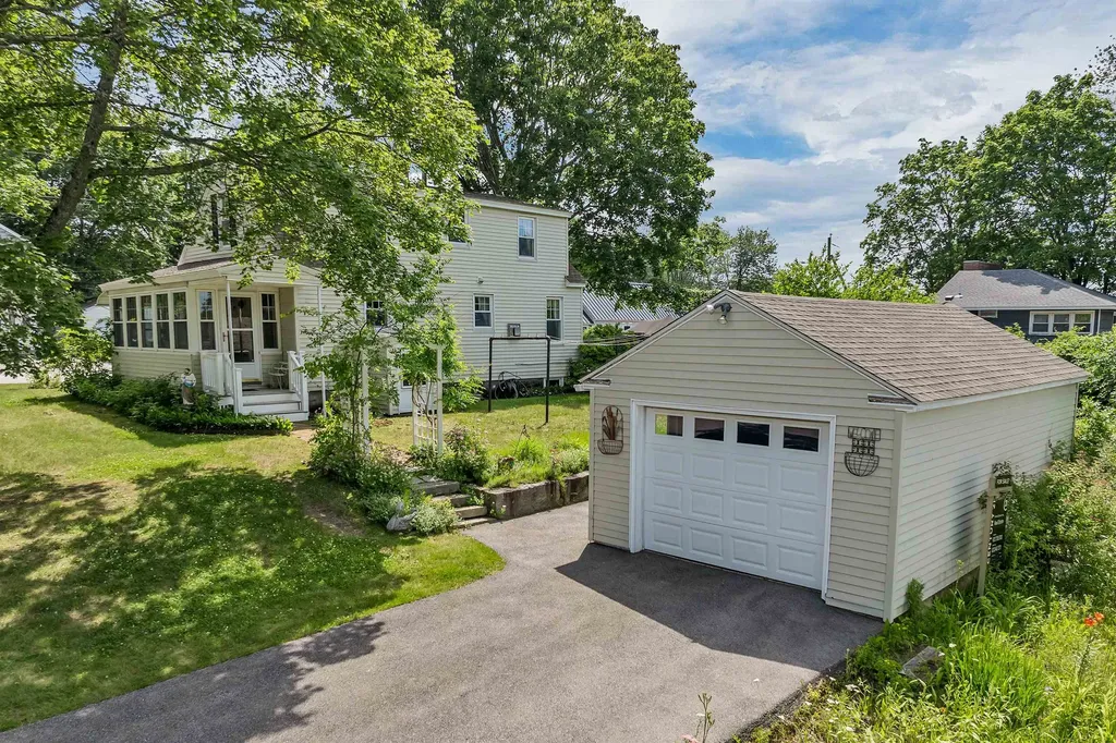 18 Cross Street Allenstown NH 03275