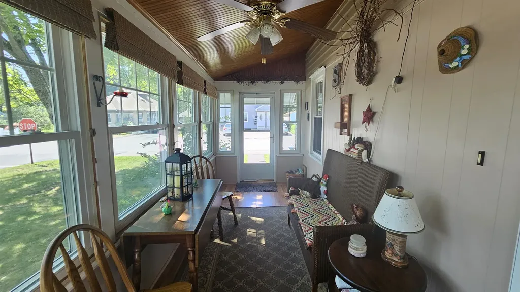 18 Cross Street Allenstown NH 03275