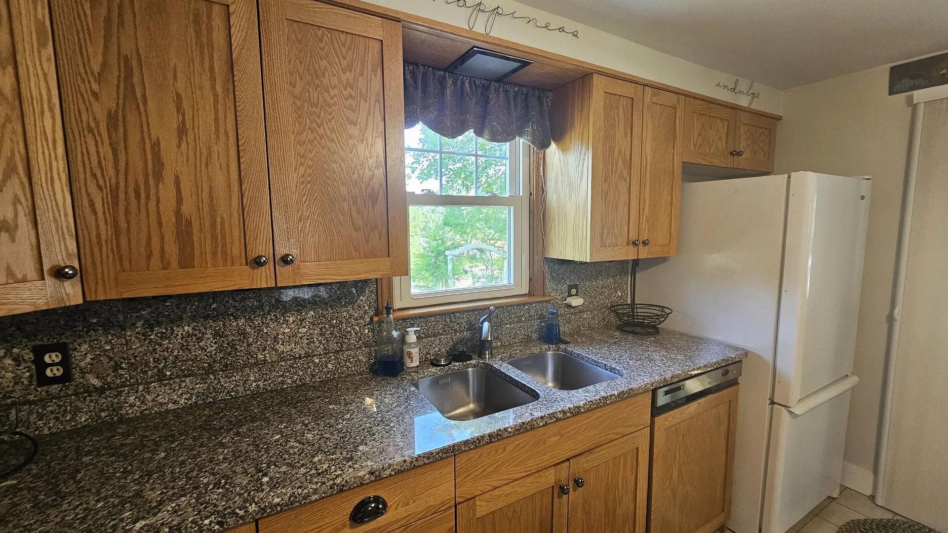 18 Cross Street Allenstown NH 03275