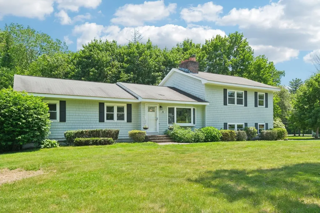 20 Meadow Lane Atkinson NH 03811