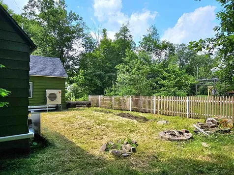 42 Upper Knight Street Keene NH 03431