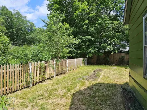 42 Upper Knight Street Keene NH 03431