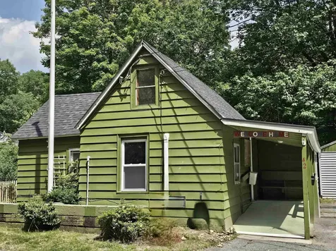 42 Upper Knight Street Keene NH 03431