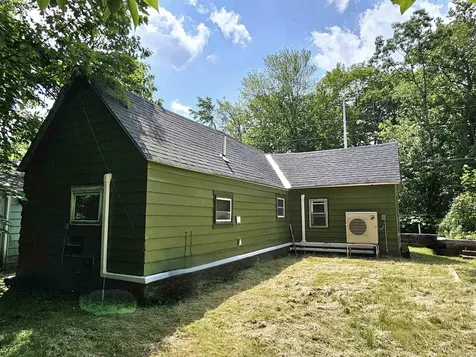 42 Upper Knight Street Keene NH 03431