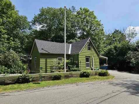 42 Upper Knight Street Keene NH 03431