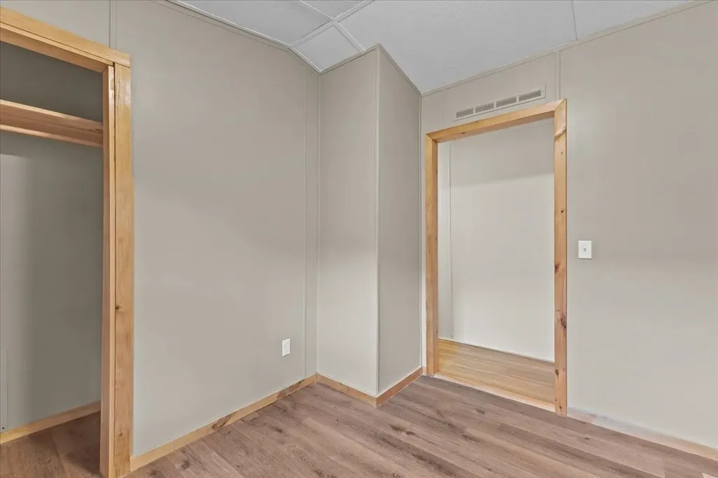 23 Avenue C Burlington VT 05408