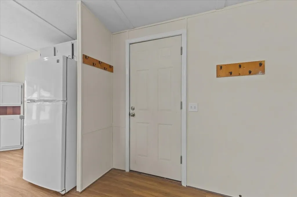 23 Avenue C Burlington VT 05408