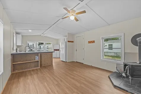 23 Avenue C Burlington VT 05408