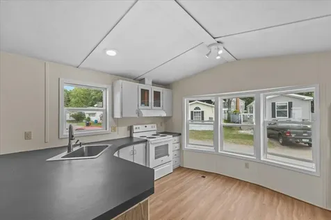 23 Avenue C Burlington VT 05408