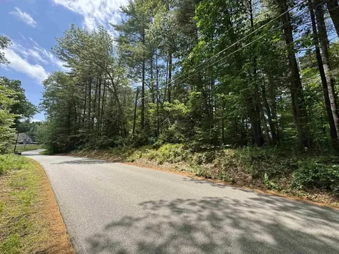 60 Walnut Hill Road Derry NH 03038