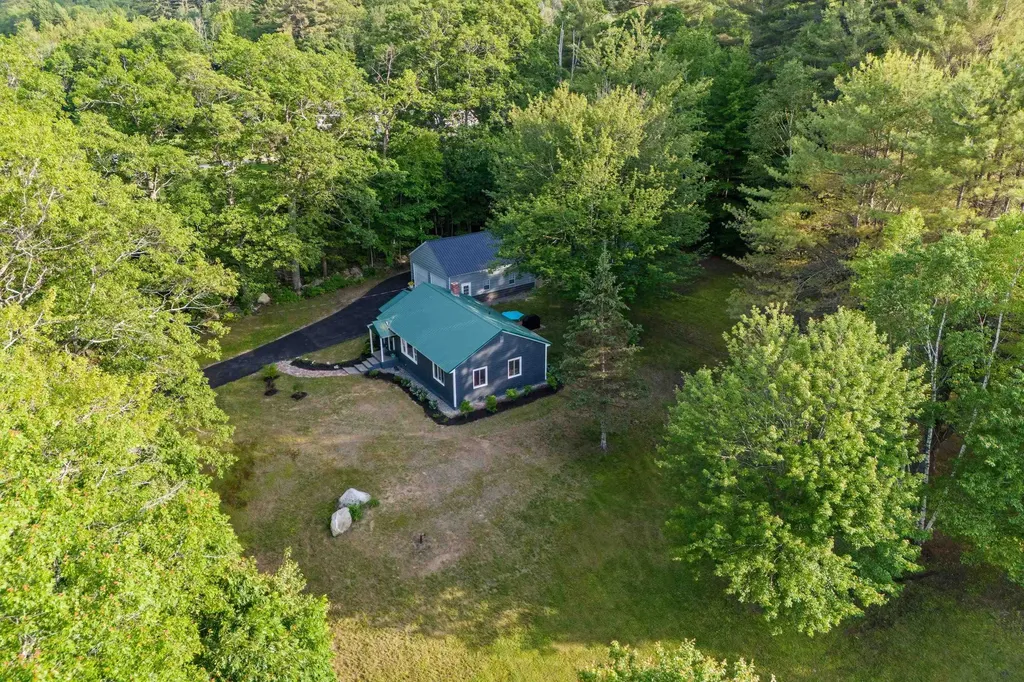 241 Bean Road Moultonborough NH 03226