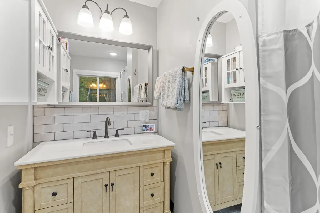 241 Bean Road Moultonborough NH 03226