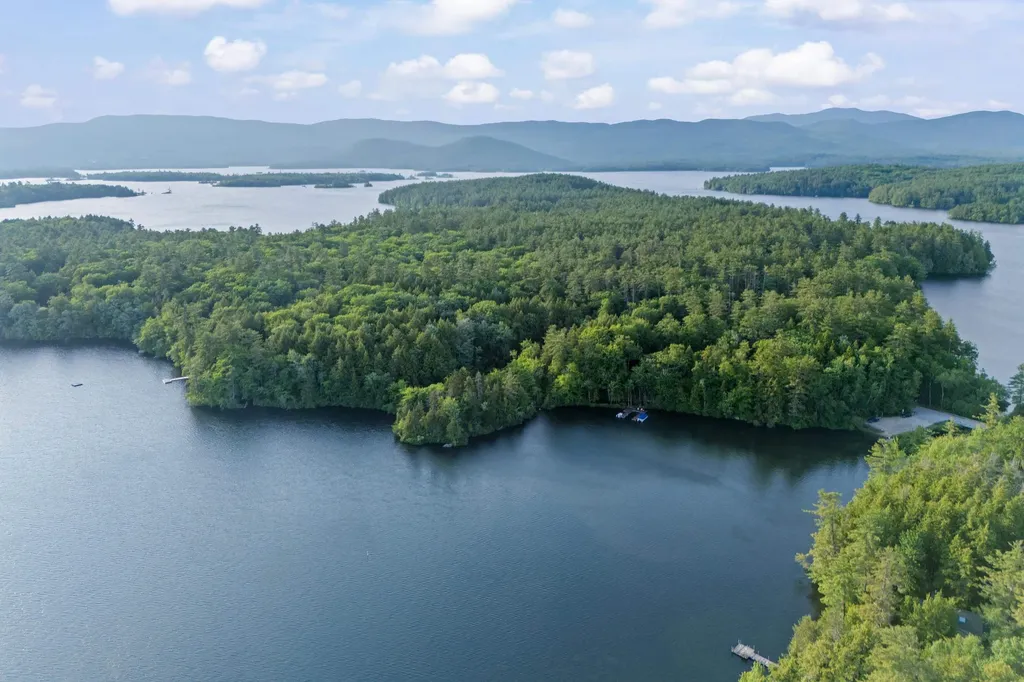 241 Bean Road Moultonborough NH 03226