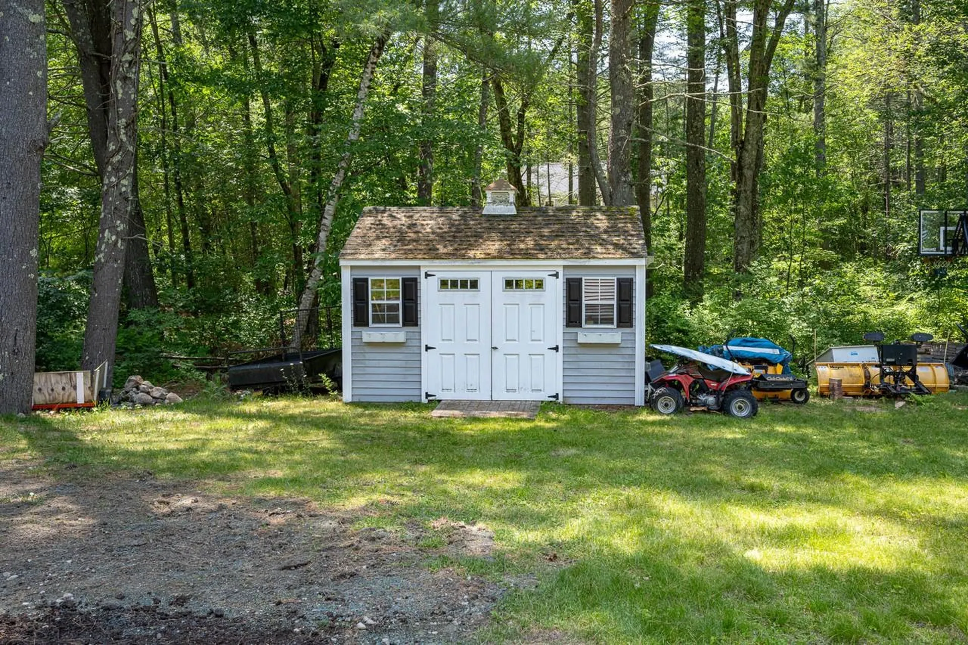 7 Dearborn Lane Bedford NH 03110