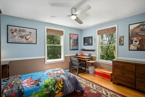 7 Dearborn Lane Bedford NH 03110