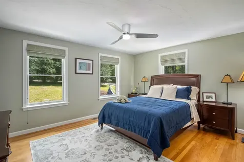 7 Dearborn Lane Bedford NH 03110