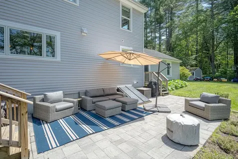 7 Dearborn Lane Bedford NH 03110