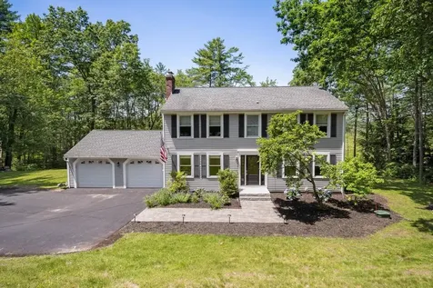 7 Dearborn Lane Bedford NH 03110