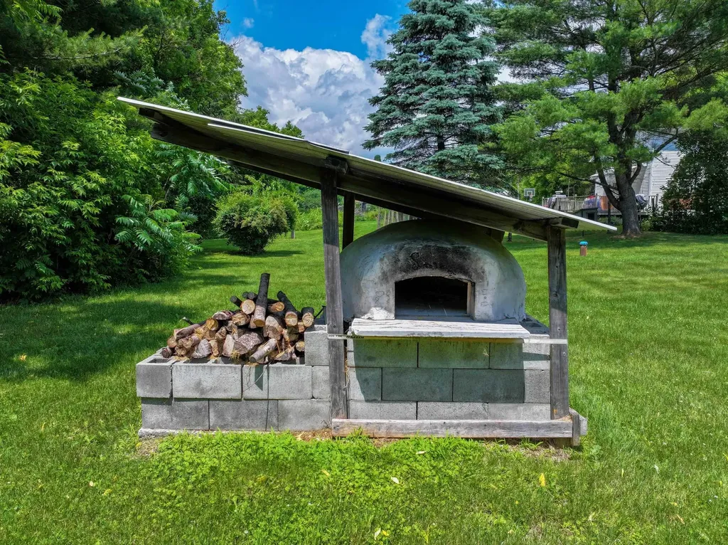 3979 River Road New Haven VT 05472