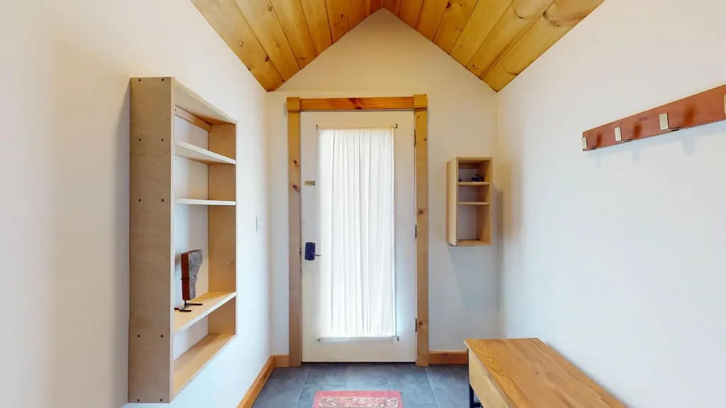 3979 River Road New Haven VT 05472