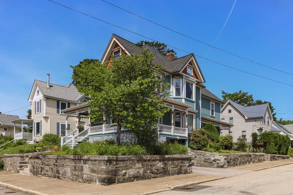 451 Milton Street Manchester NH 03103