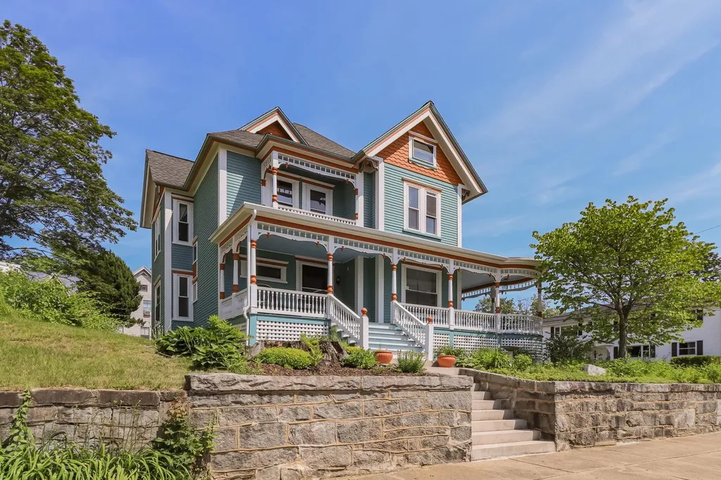 451 Milton Street Manchester NH 03103