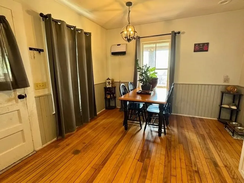 578 Pleasant Street Newport City VT 05855